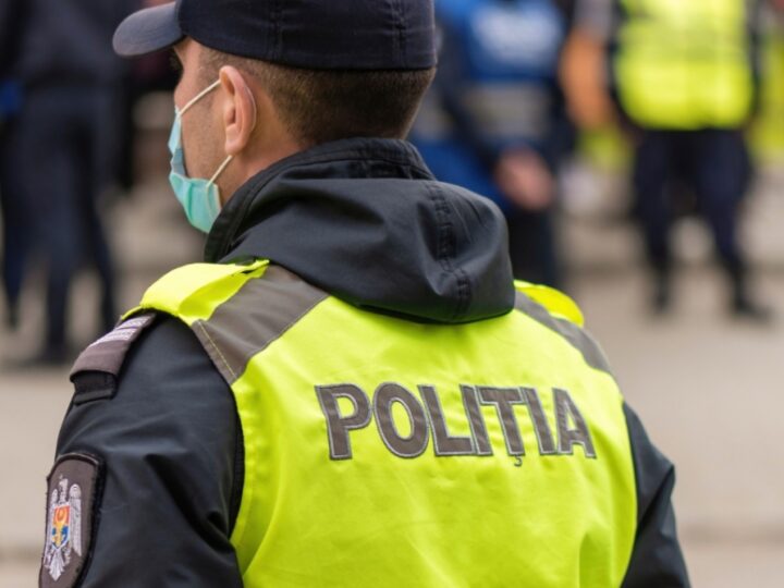 Bohaterska interwencja policjanta w Ciechanowie: uratował pracownika, który uległ wypadkowi