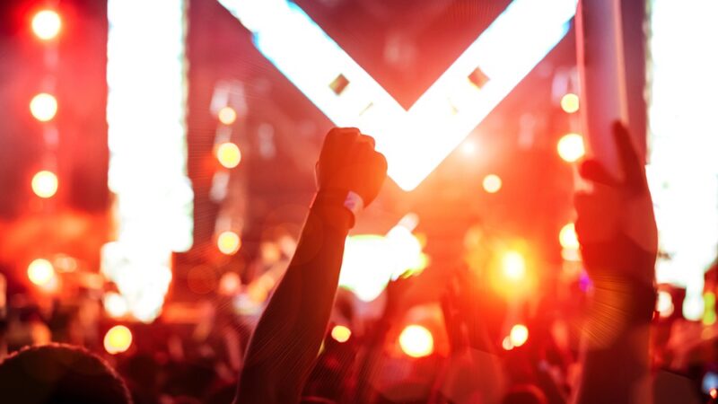 Halloweenowa Noc Horrorów w Kino Kosmos: Strach i Adrenalina!