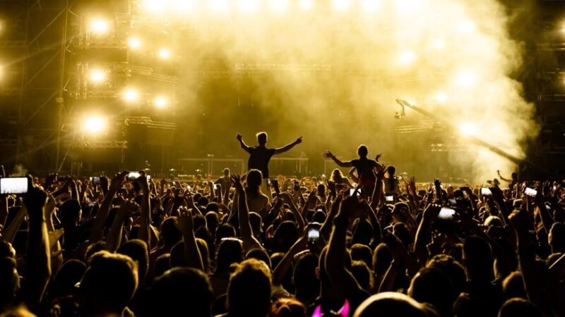 Metalowy wieczór w Mławie: Swaycage i Shrot zagrają razem!