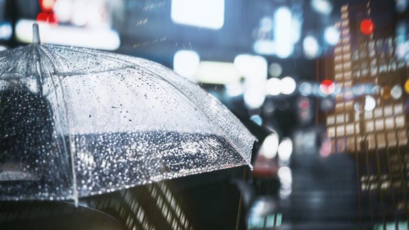 Odśnieżanie dachów i dróg kluczem do bezpieczeństwa w Mławie!