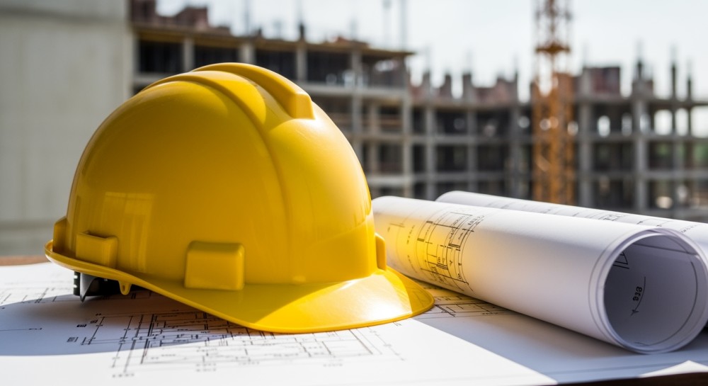 Remont dachu Mławskiej Hali Sportowej: nowoczesne technologie w trakcie realizacji