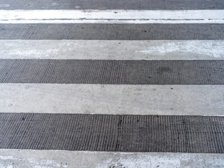 Bezpieczne podróże dla naszych seniorów