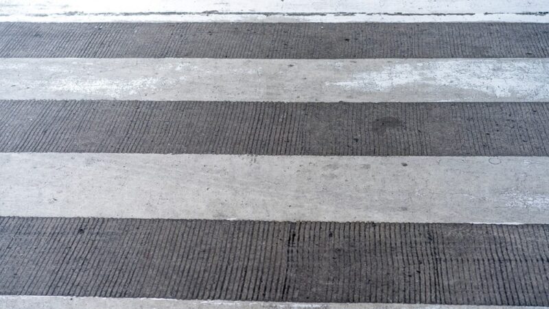 Bezpieczne podróże dla naszych seniorów