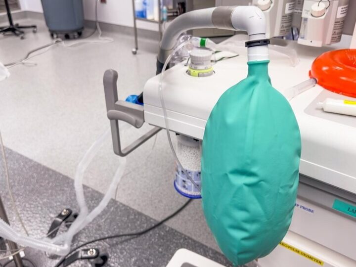 Służby z Mławy ratują seniorkę i zapewniają jej wsparcie w codziennym życiu