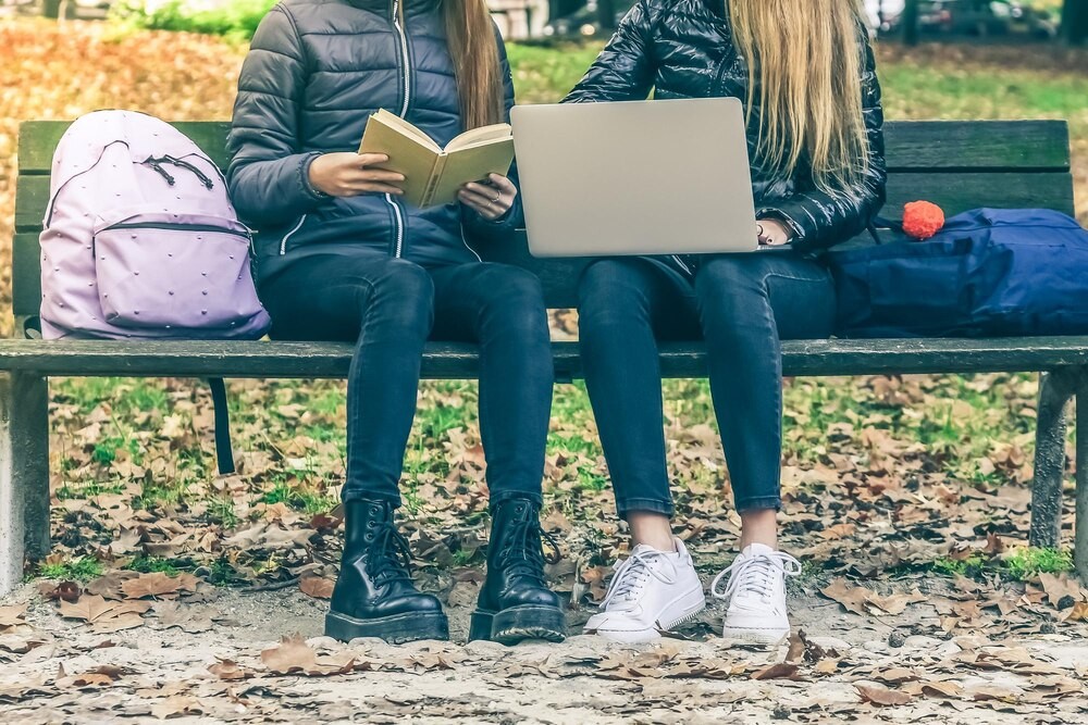 Nowe umiejętności dla dorosłych – projekt Fundacji Centrum Rozwiązań Biznesowych