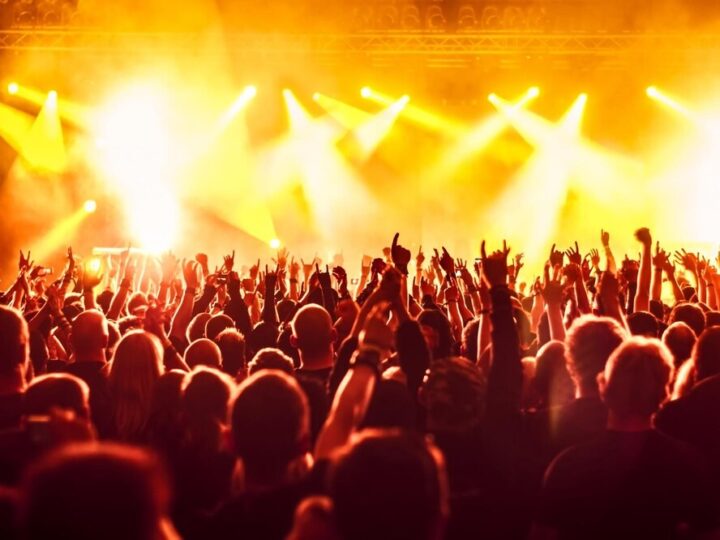 Stand-up i kabaret w Mławie: pełen harmonogram na 2026 rok!