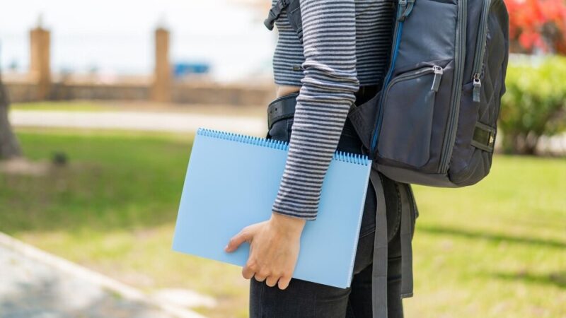 Mława stawia na ekologię: uczniowie uczą się oszczędzać papier w kreatywnych warsztatach