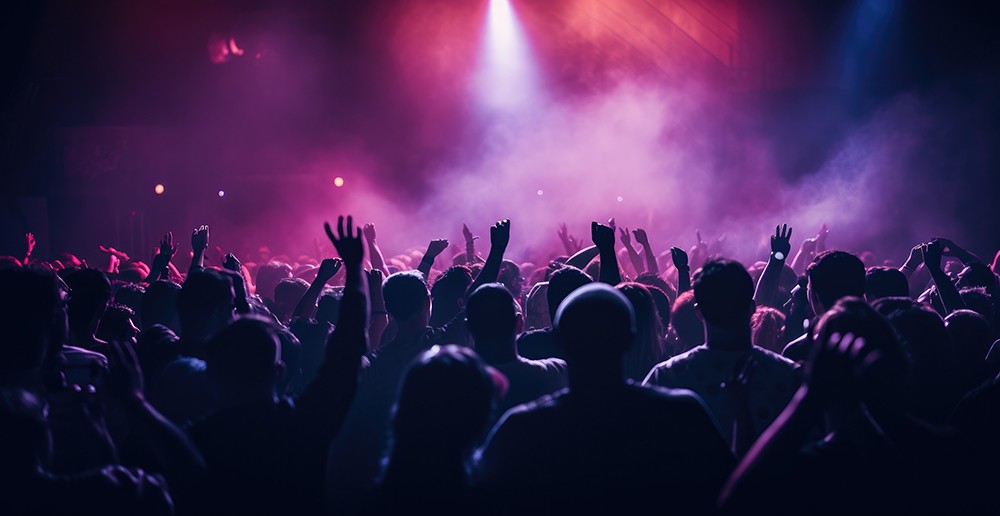 Grzegorz Dolniak na Mławskiej Scenie Stand-upowej: Komedia pełna zwrotów akcji