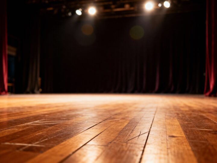 Uczniowie SP nr 7 w Teatrze Narodowym w Warszawie: Wspaniała przygoda z „Alicją w Krainie Czarów”