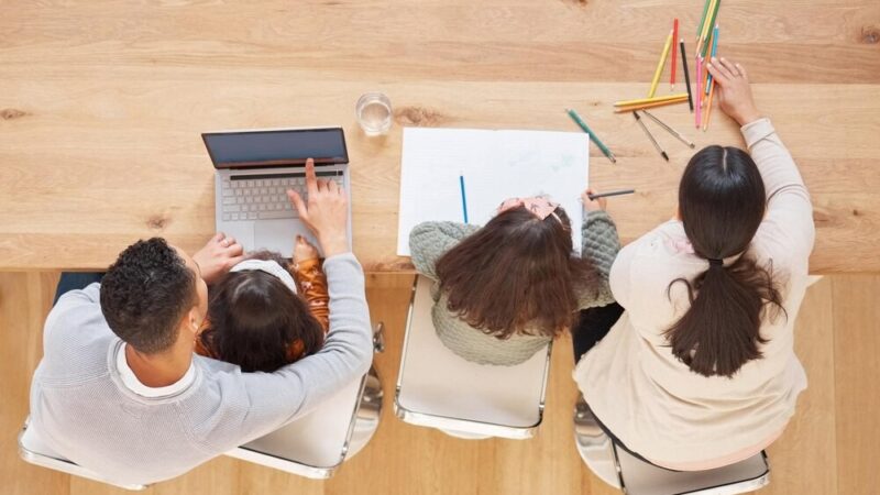 Konkurs Praca.pl: Podziel się swoimi obawami o przyszłość zawodową!