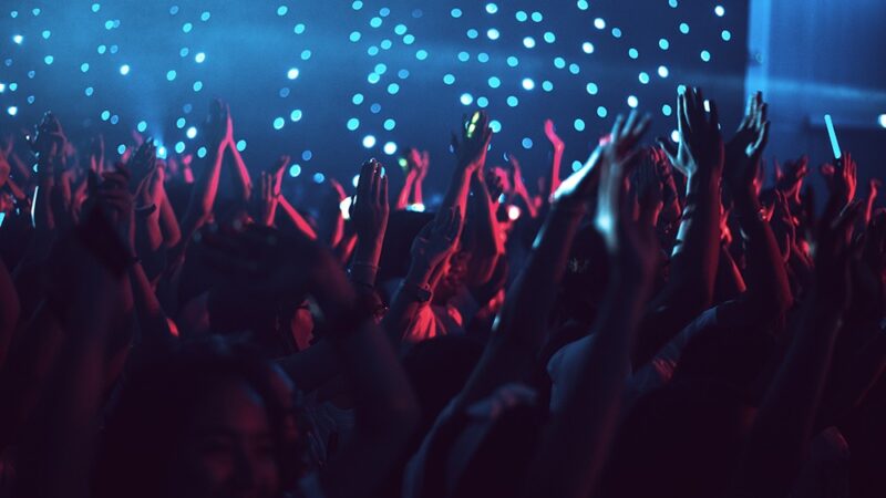 Bujaj w obłokach – koncert zespołu Ponad Chmurami w Mławie