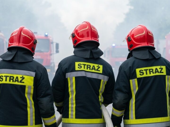 Pożar w Strzegowie: tragiczne odkrycie ciała 75-letniego mężczyzny