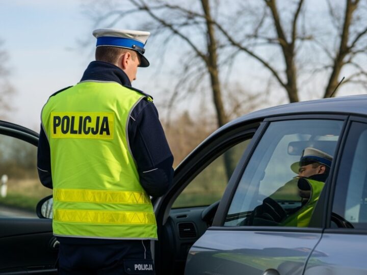 NIEBEZPIECZNE USTERKI I KIEROWCA BEZ UPRAWNIEŃ ZATRZYMANY W MŁAWIE